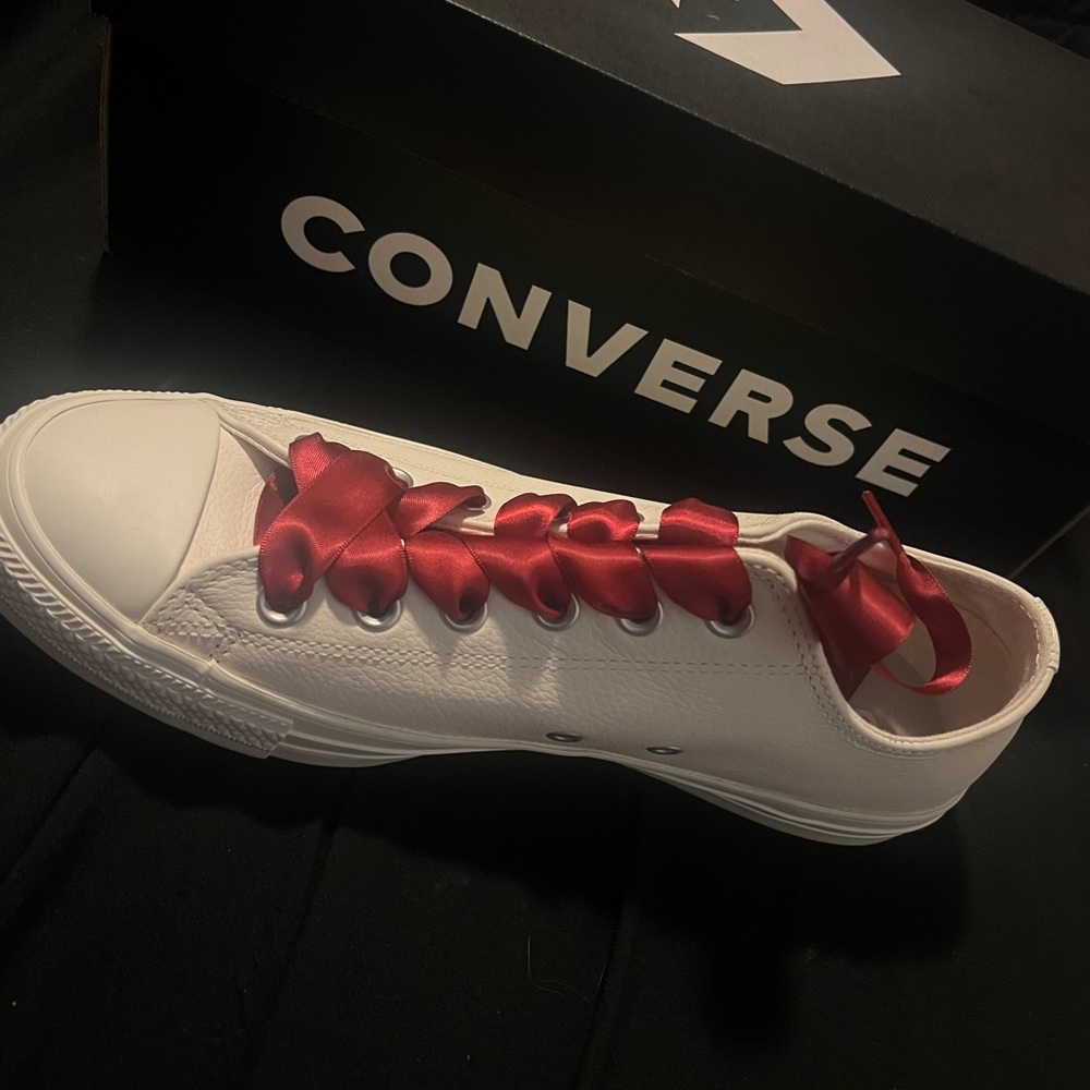 White converse